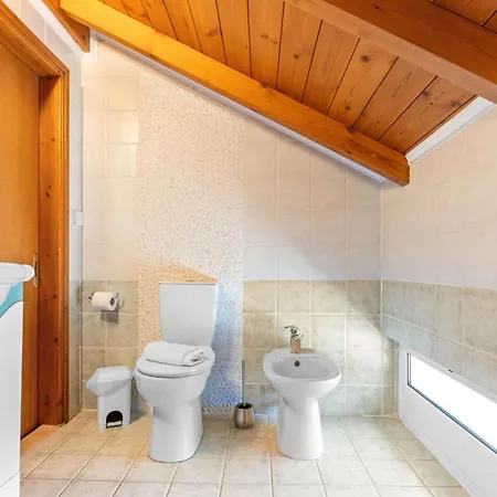 Carisma - Natural Style For 14 People Villa