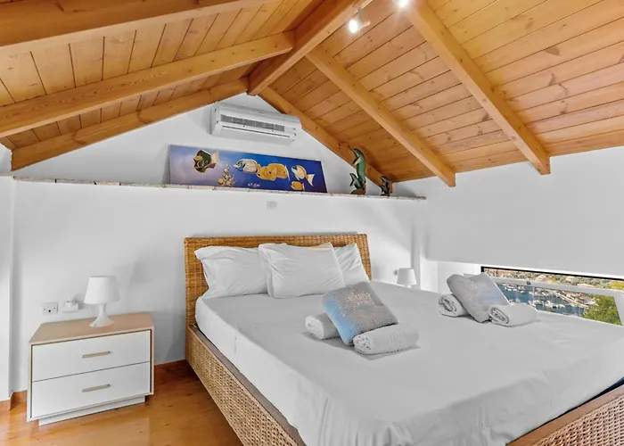 Villa Carisma - Natural Style For 14 People *