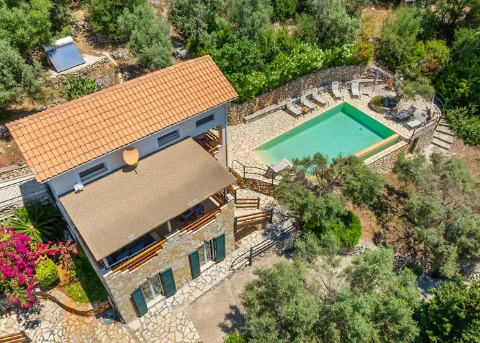 Villa Carisma - Natural Style For 14 People Szívota